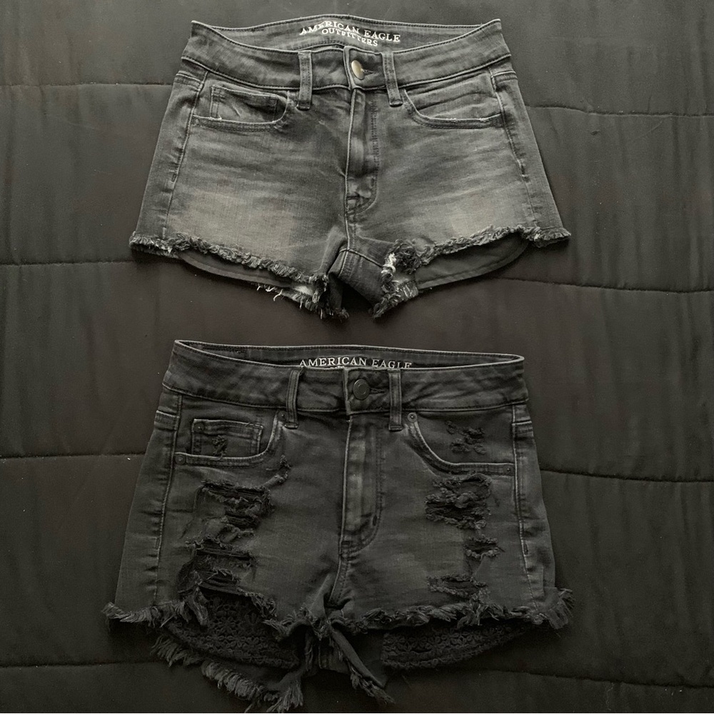 AEO HI RISE SHORTS SET OF 2 in SIZE 2 Worn just a couple of times like New